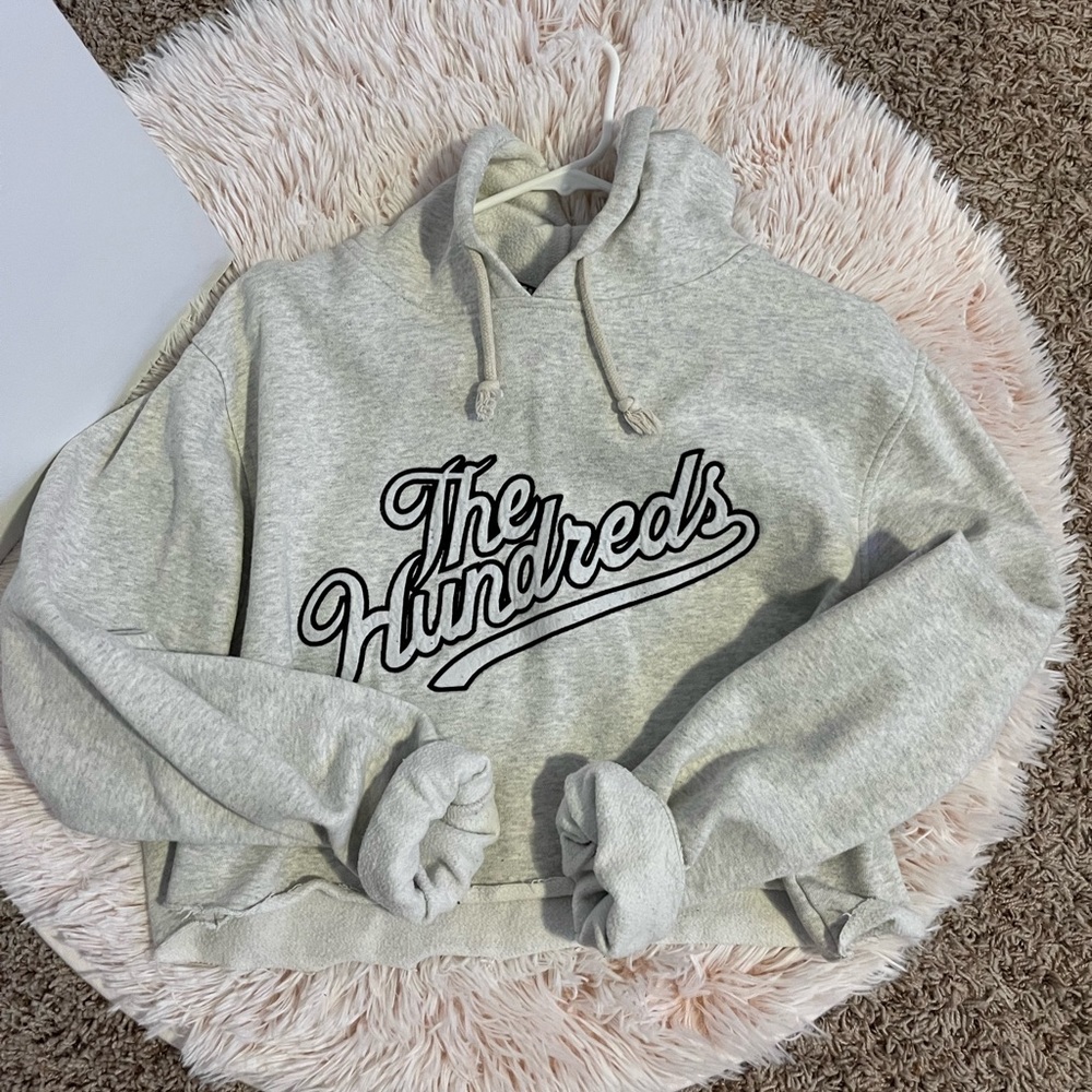cropped pullover